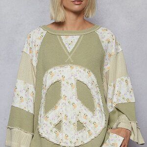 PLS345 Round neck 3/4 sleeve with peace sign